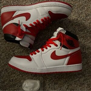 Nike Men's Red and White Sneakers